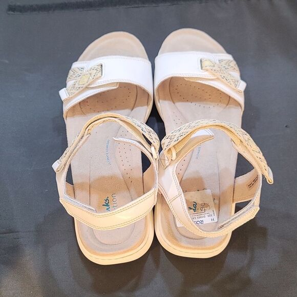 BRAND NEW Clark's WOMEN'S AMANDA'S SPRINT  LEATHER ACTIVE SANDAL - Picture 5 of 14